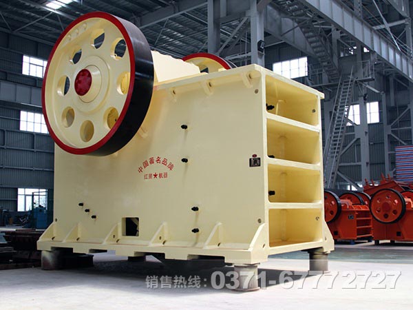 顎式粉碎機(jī)顎板、肘板和邊護(hù)板哪種好？