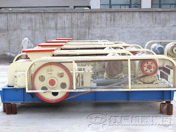 河南對輥破碎機(jī)型號(hào)