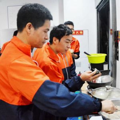 情暖冬至更暖人心 ——納宏光電全體員工過冬至