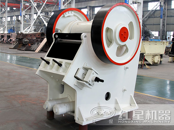 對比傳統(tǒng)鄂破機(jī)，新一代歐版鄂式破碎機(jī)具有哪些優(yōu)勢？