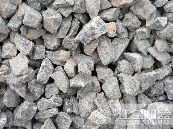 粉碎石灰石建議使用的大型礦石破碎機是鱷嘴式的，還是錘式的？