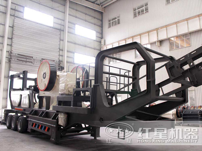 時(shí)產(chǎn)40噸車載流動(dòng)打沙機(jī)，縱橫于重慶城鄉(xiāng)之間