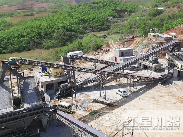 能把石塊破碎成石子的打石機(jī)多少錢？怎么配置？